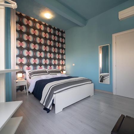 Boutique Rooms Carbonazzi 17 كالياري المظهر الخارجي الصورة