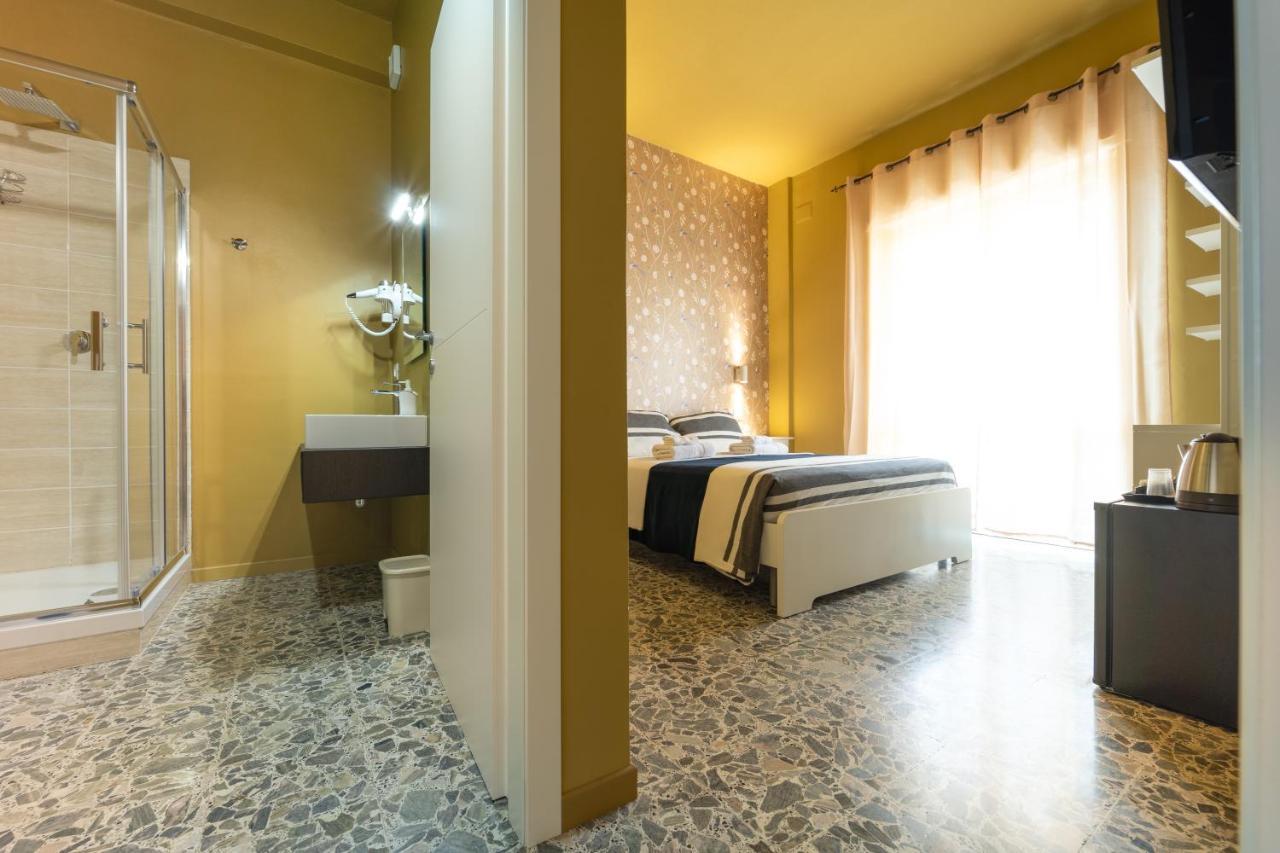 Boutique Rooms Carbonazzi 17 كالياري المظهر الخارجي الصورة