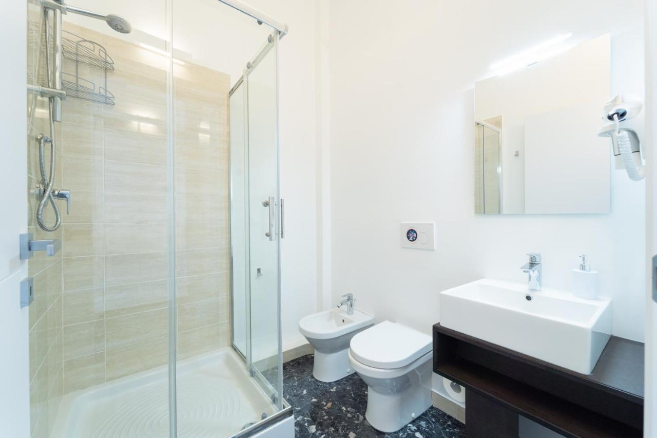 Boutique Rooms Carbonazzi 17 كالياري المظهر الخارجي الصورة