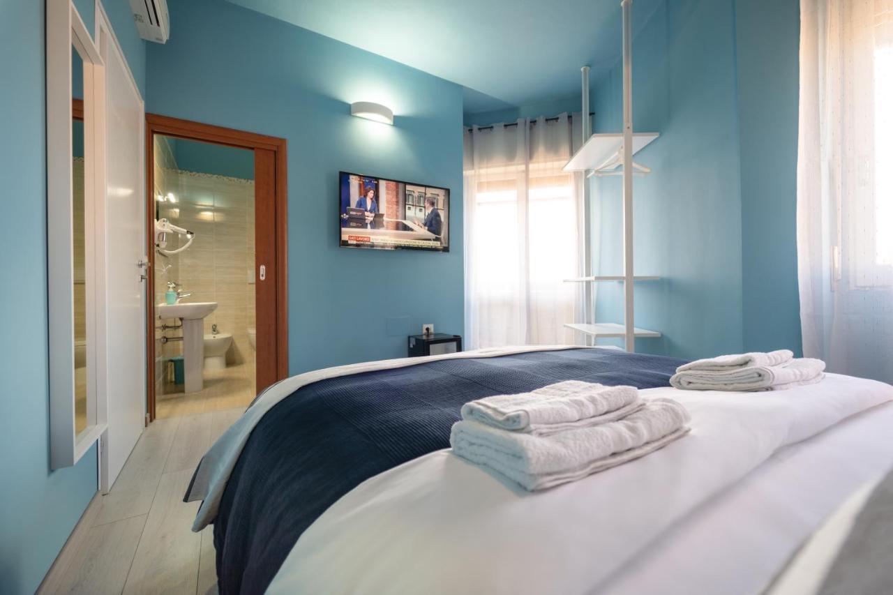 Boutique Rooms Carbonazzi 17 كالياري المظهر الخارجي الصورة